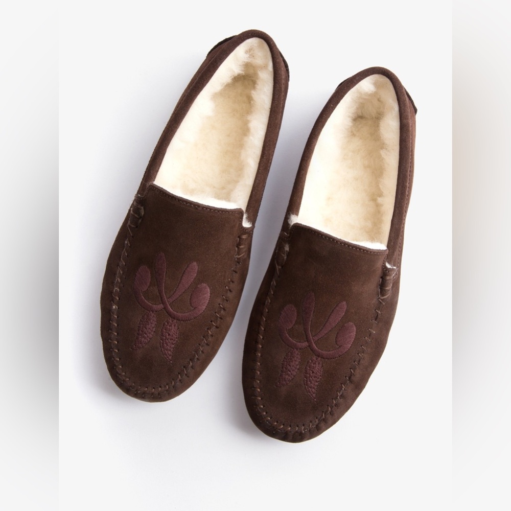 MENS sz11 (EU 44) PENELOPE CHILVERS MOCCASIN SHEARLING SLIPPERS - CHOCOLATE